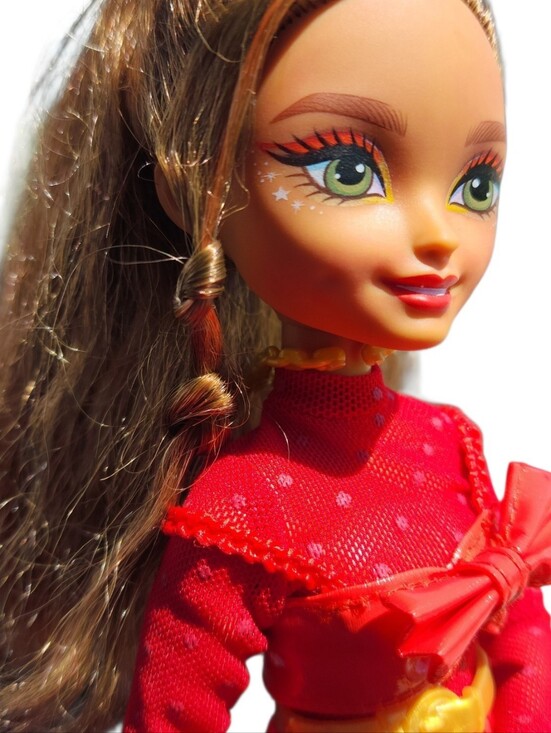 Other - Barbie Dream Besties Doll and Accessories, Teresa Posable Clothes 10.5"